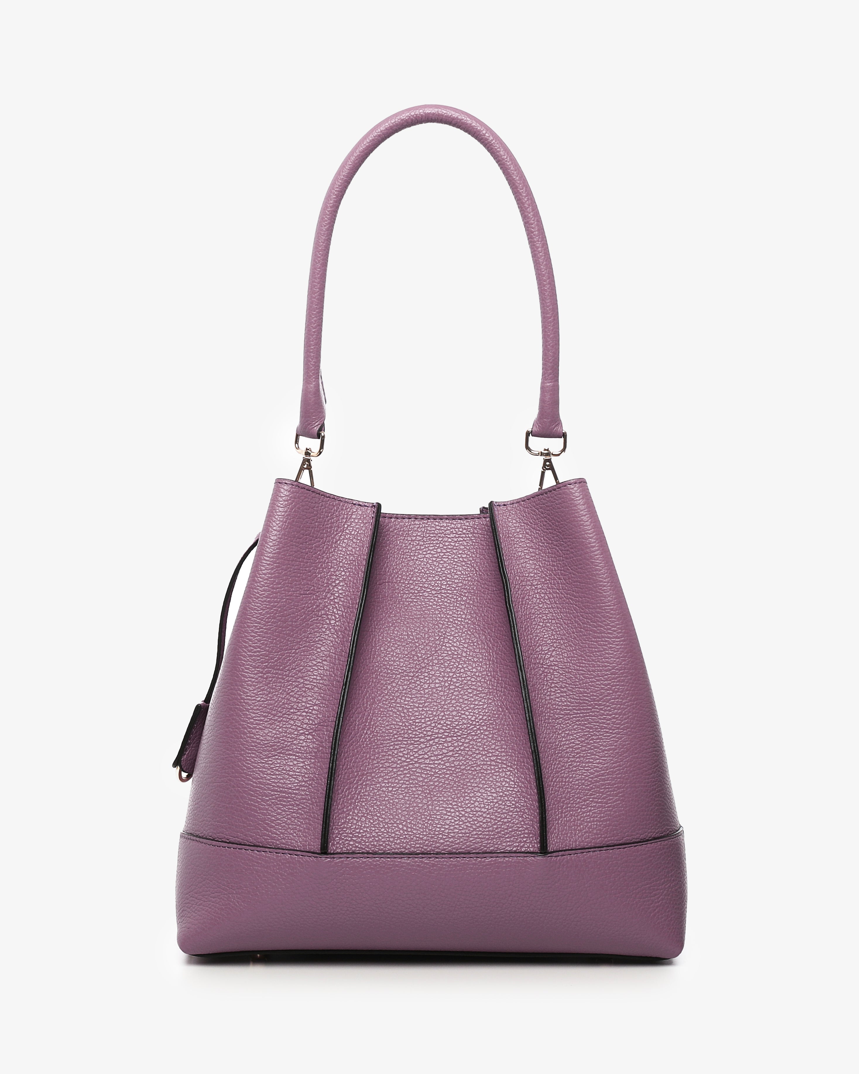 Amelie Large