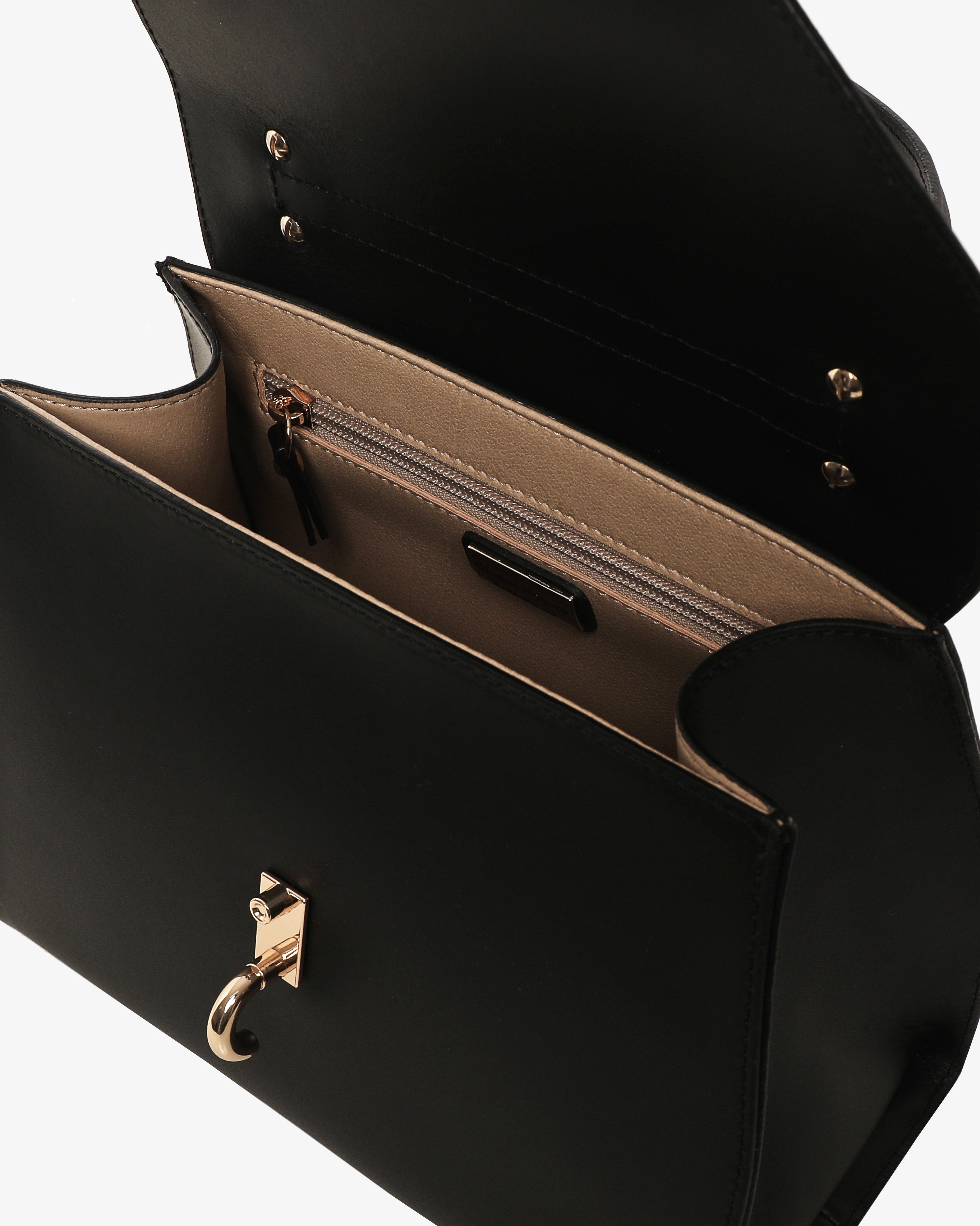 Rebecca - Gianni Notaro