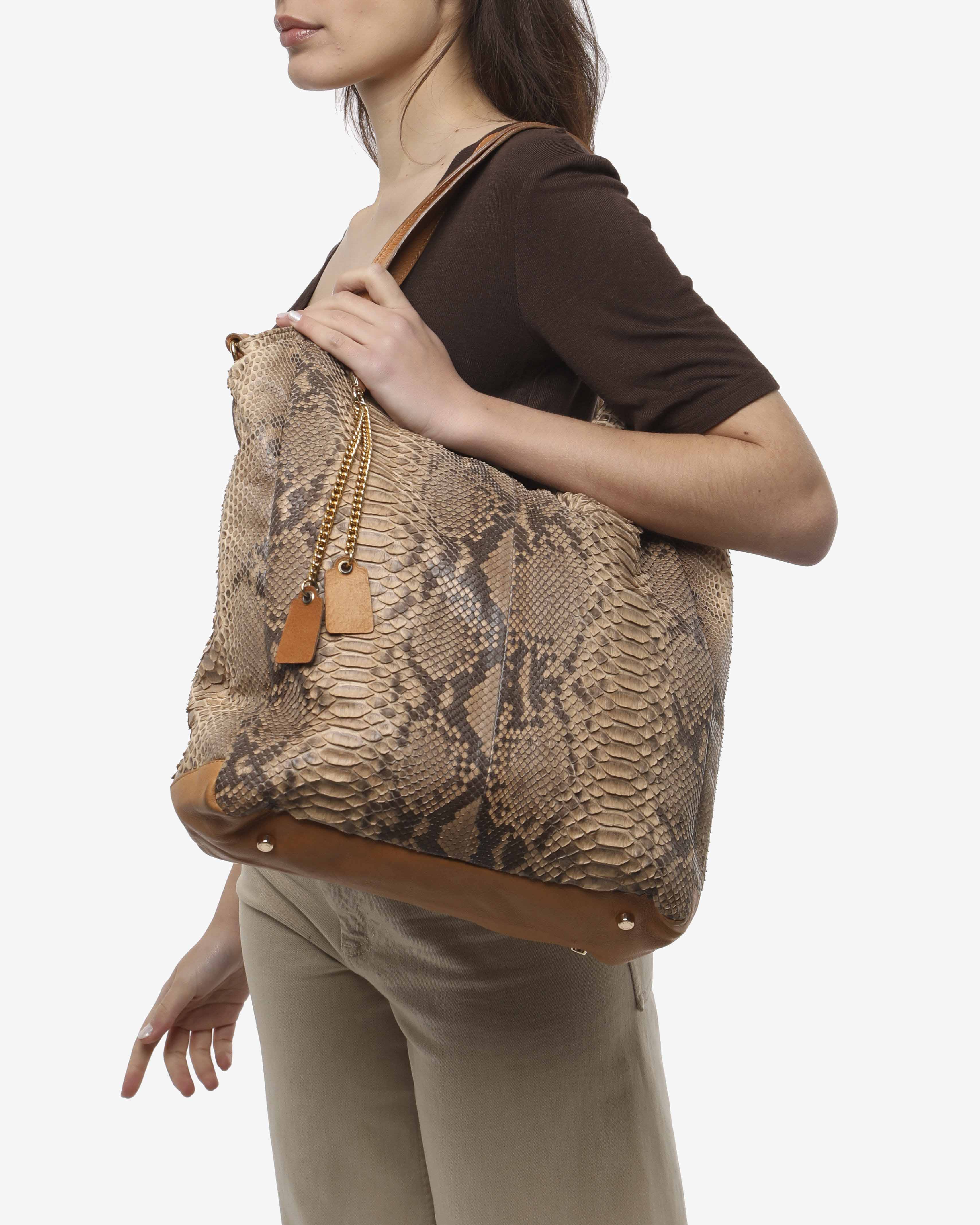 Dafne "Real Python"