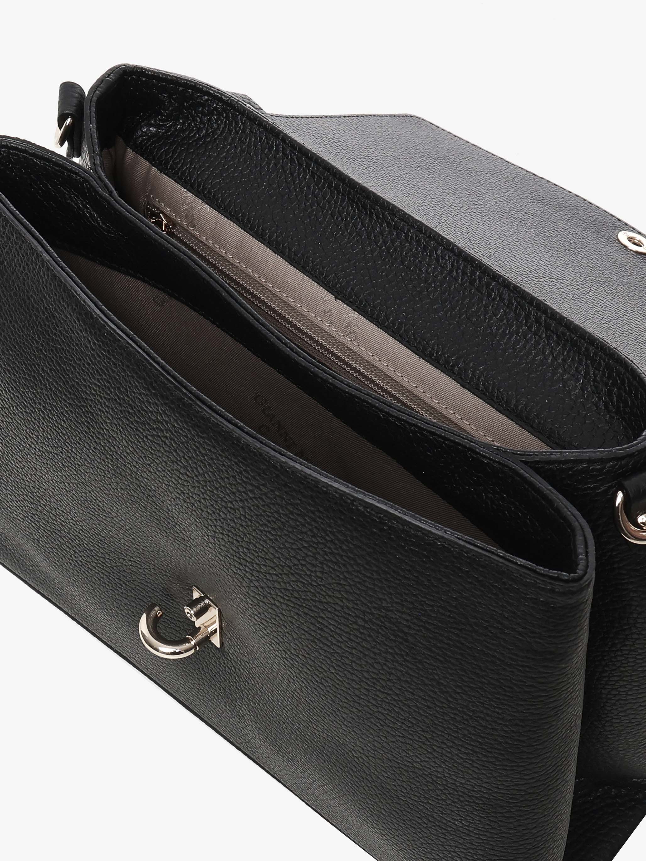 Annie "Large" - Gianni Notaro