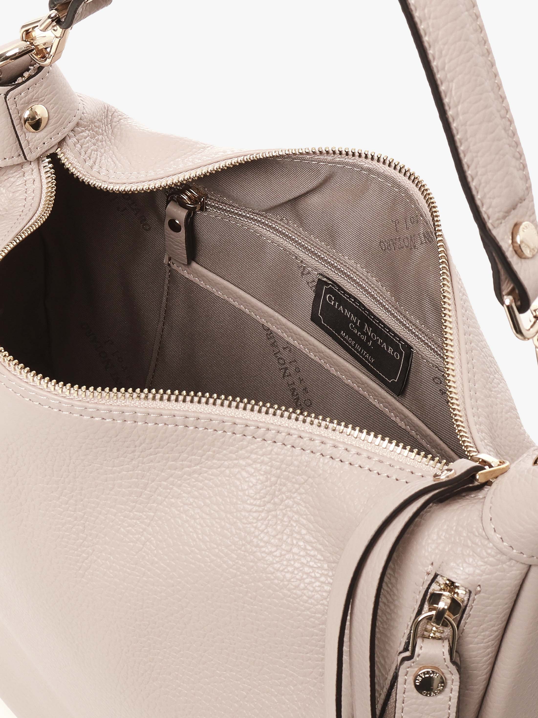 Sydney "Large" - Gianni Notaro