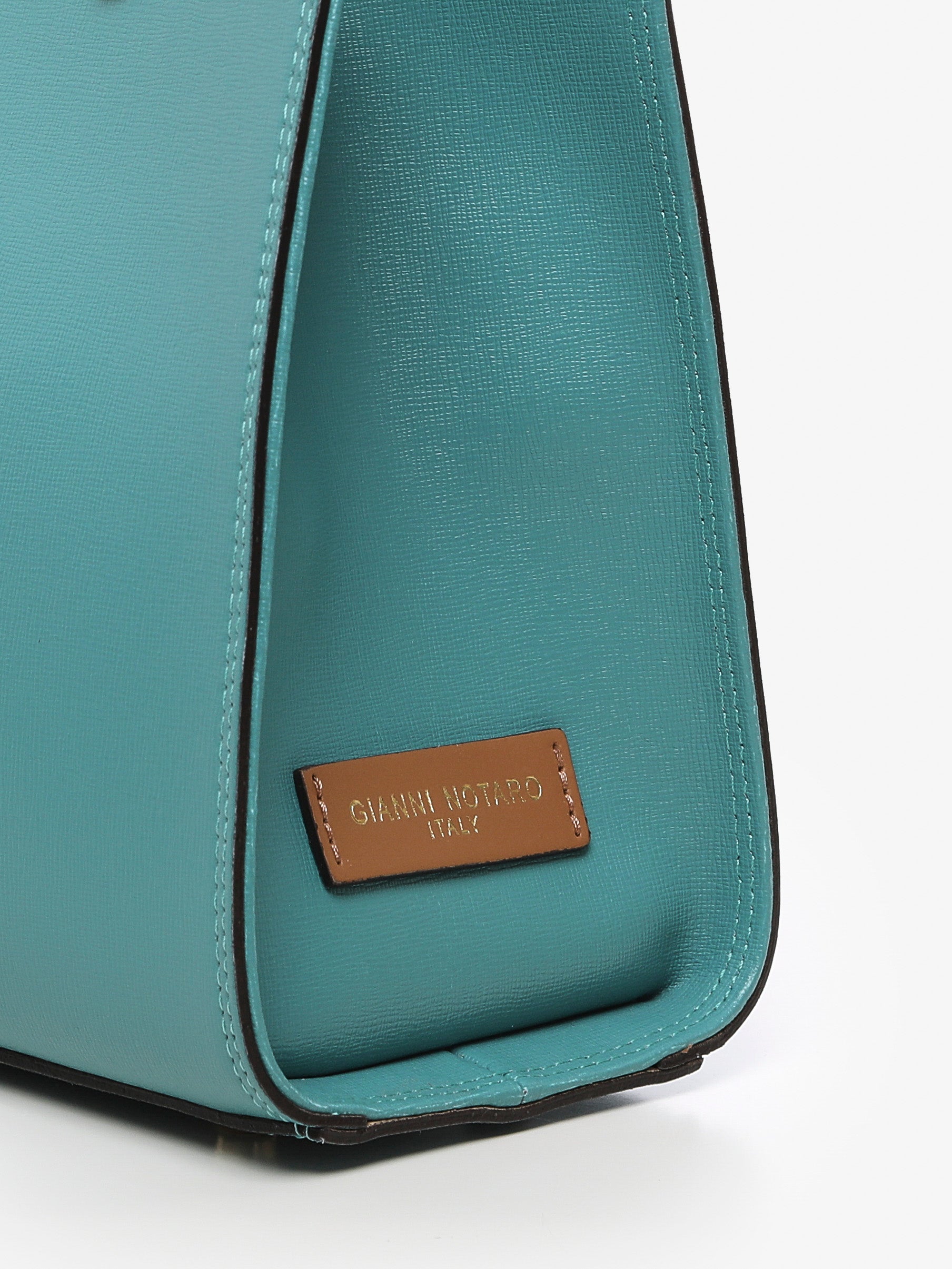 Vittoria" New" - Gianni Notaro