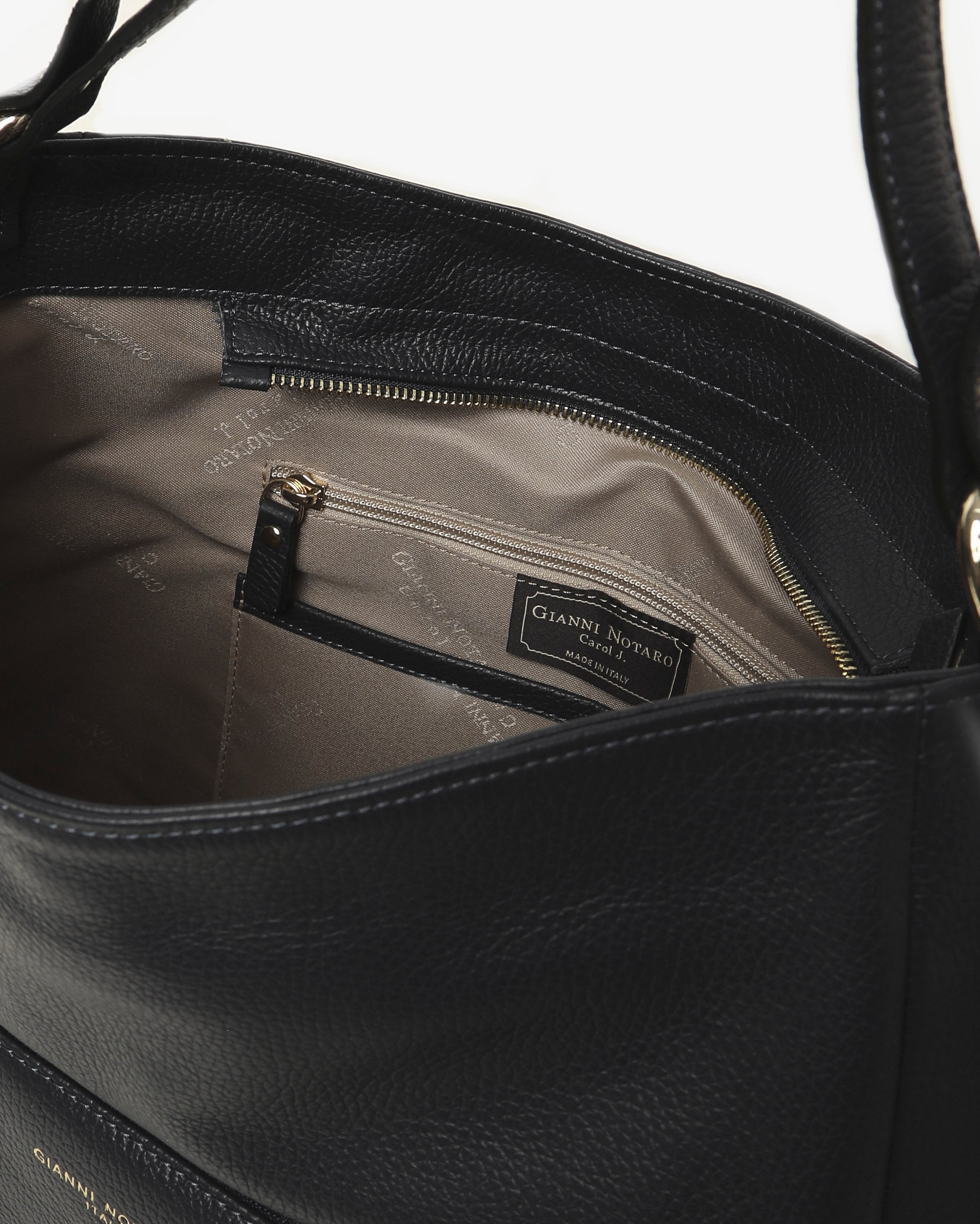 Maggie - Gianni Notaro