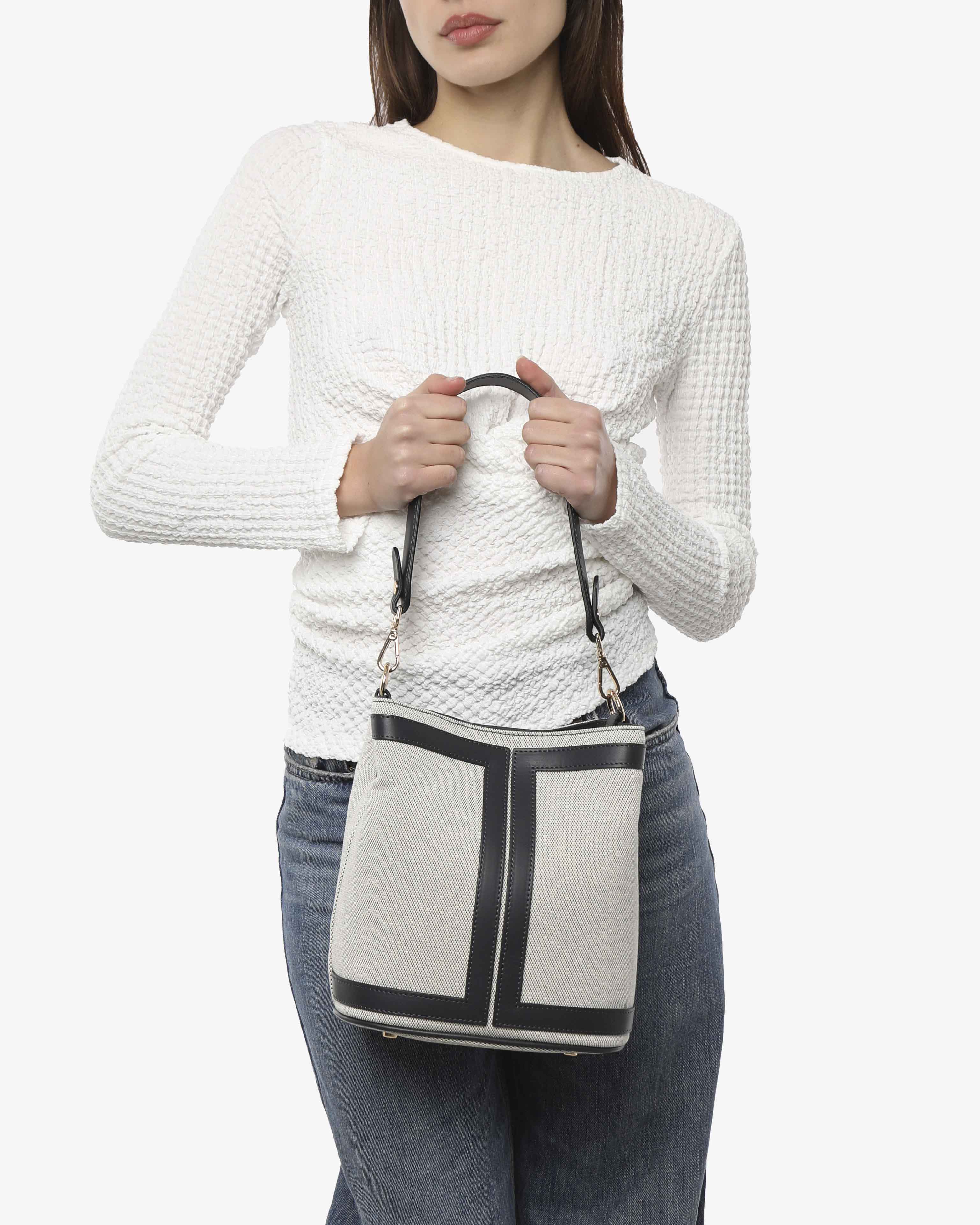 Camilla "Mini" - Gianni Notaro