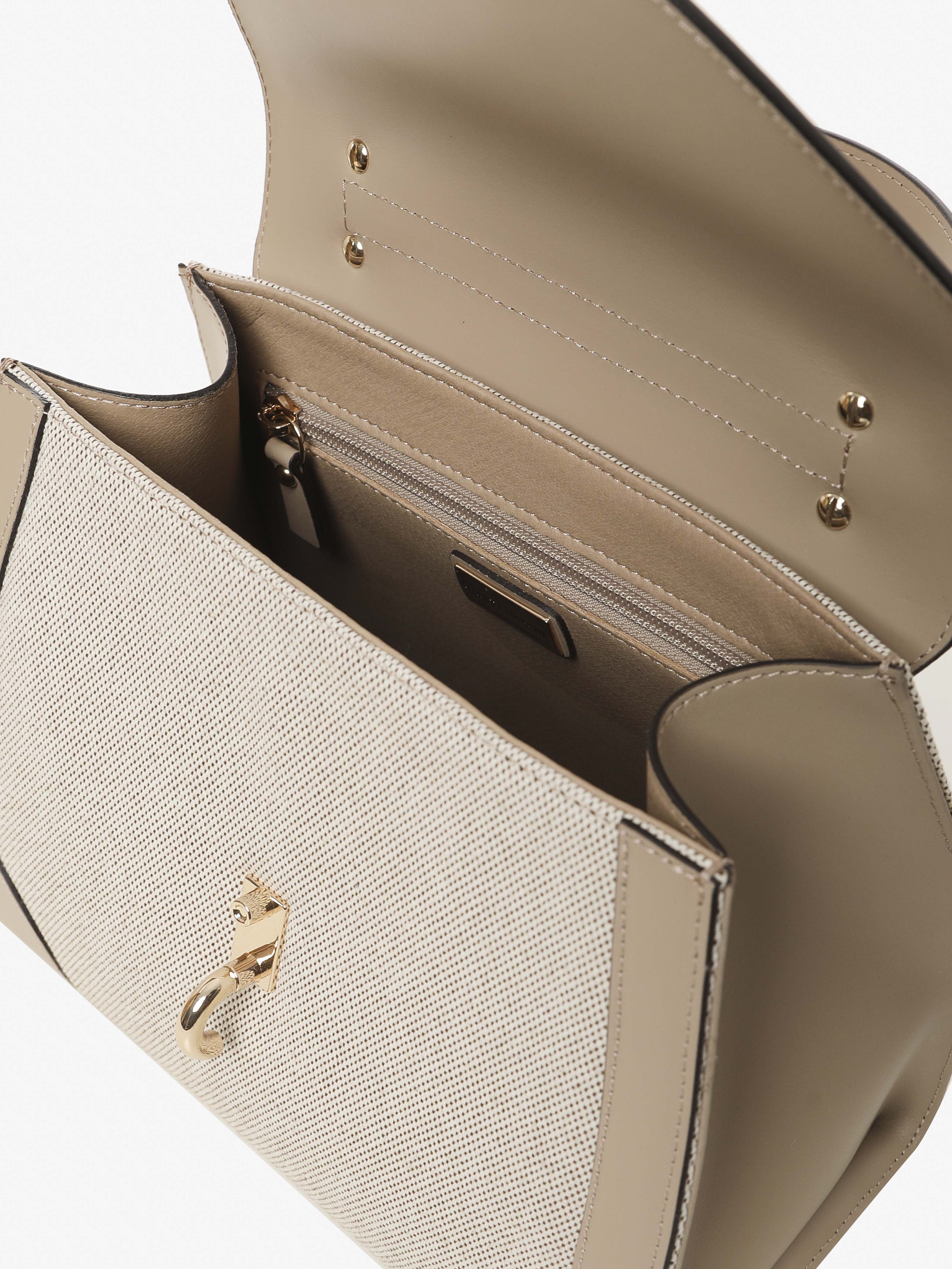 Rebecca Canvas - Gianni Notaro