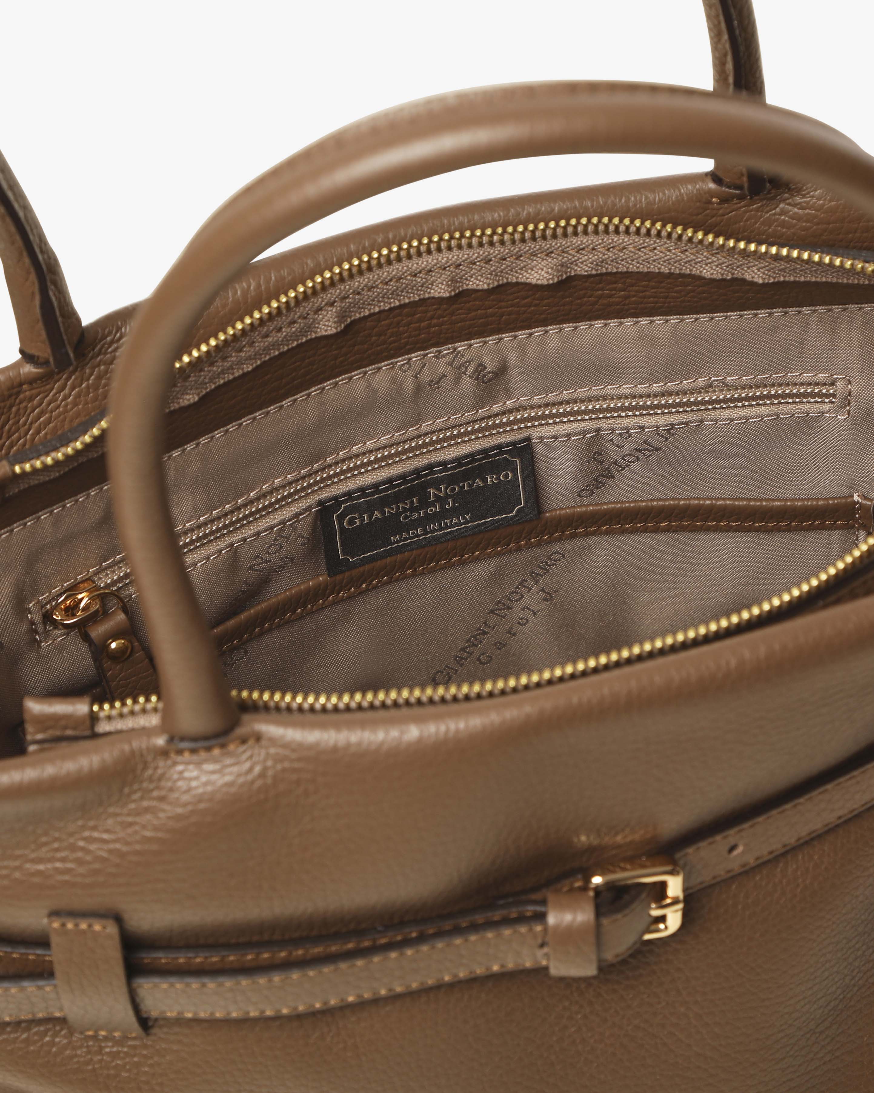 Charlotte - Gianni Notaro