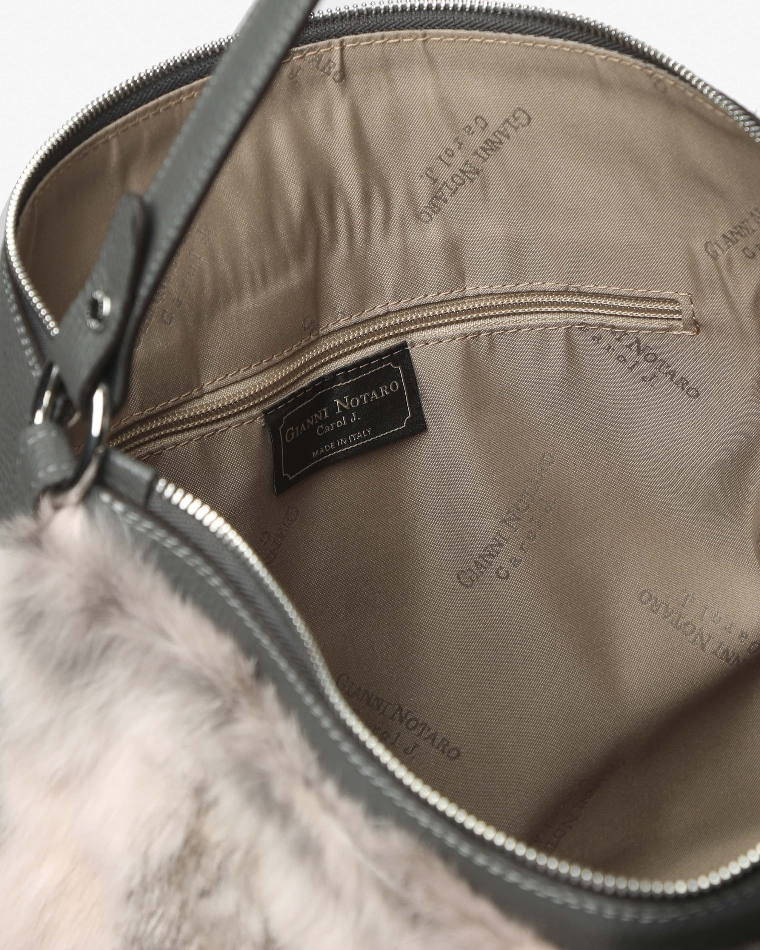 Megan - Gianni Notaro