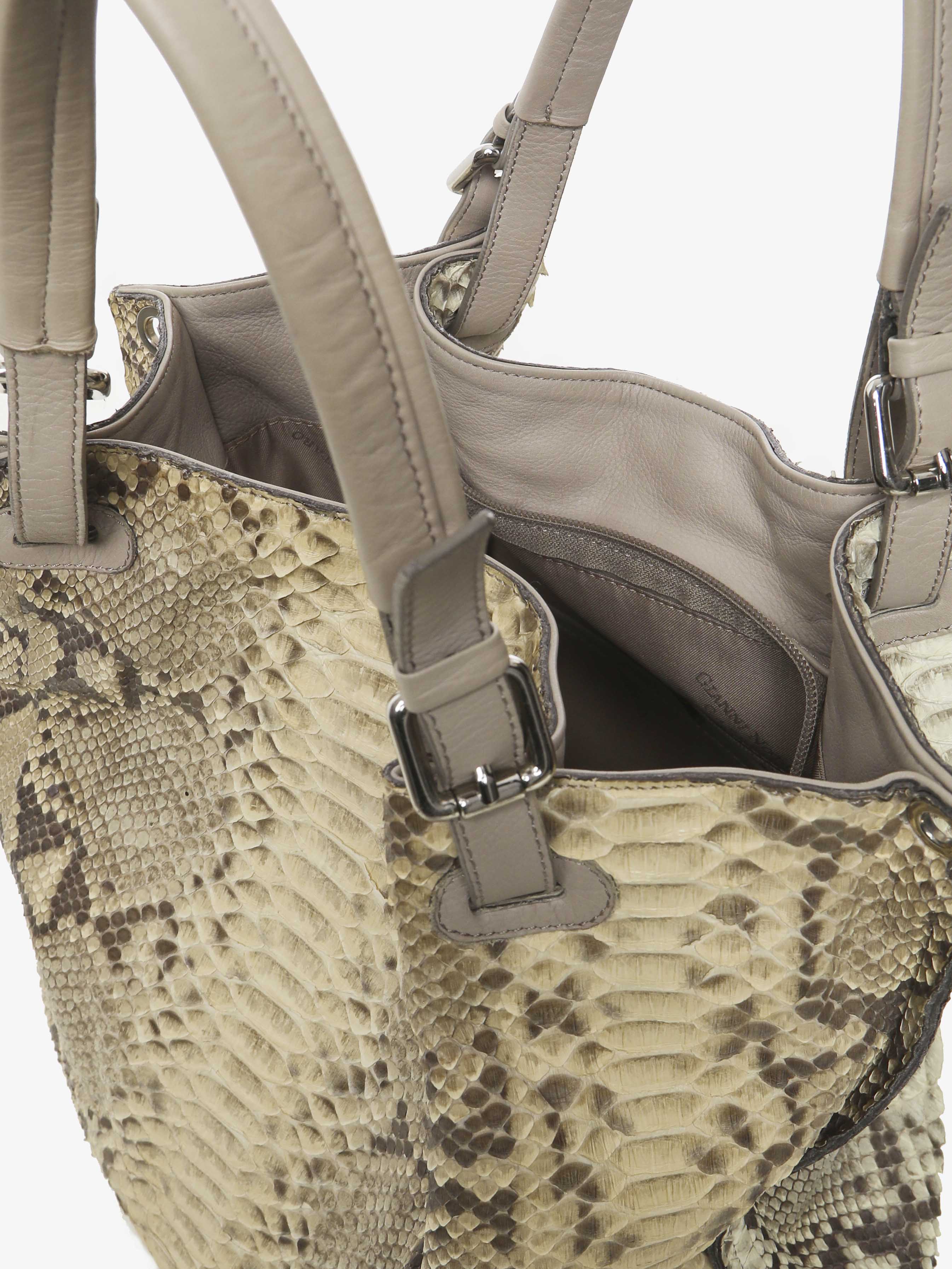 Elizabeth - Gianni Notaro