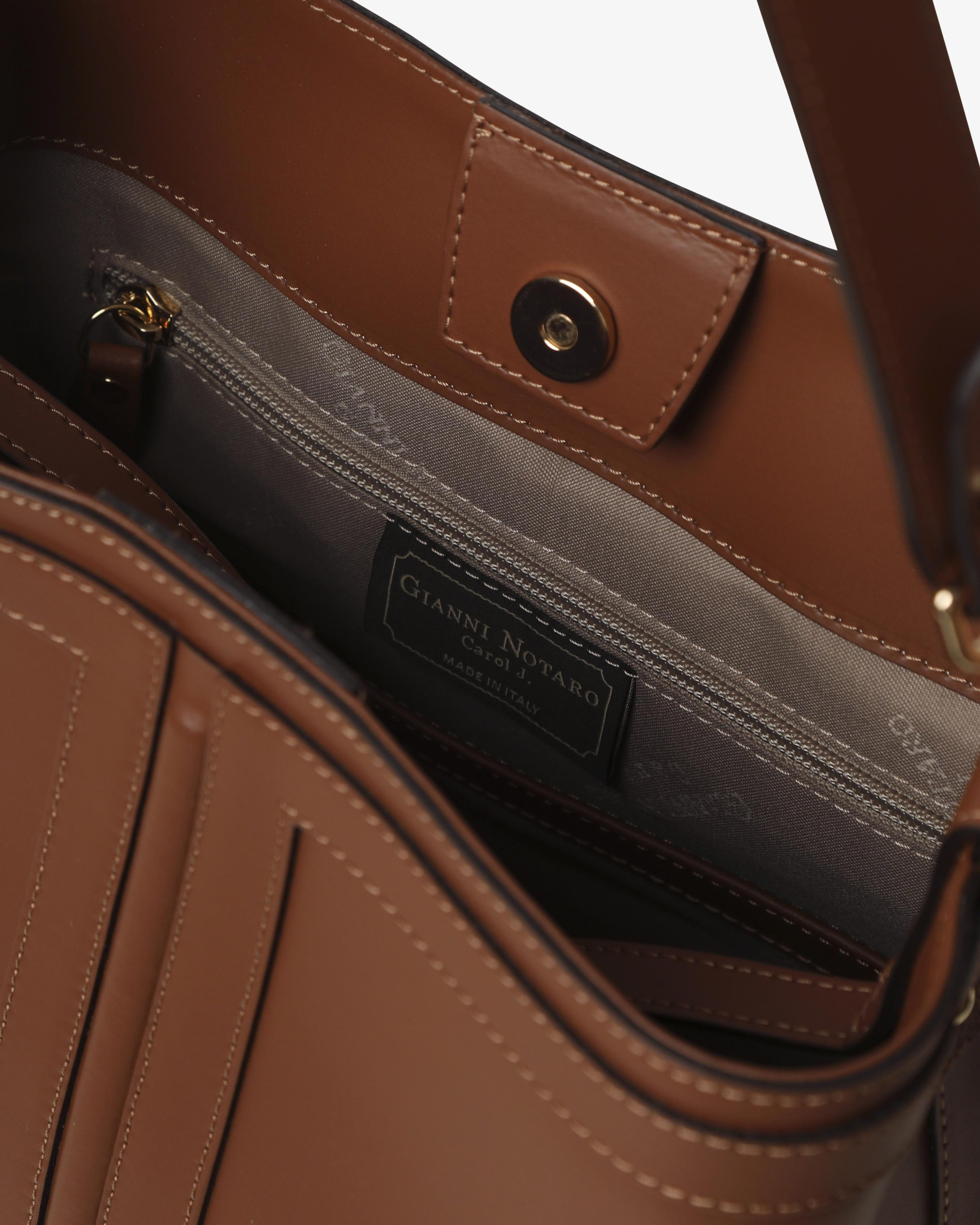 Camilla - Gianni Notaro