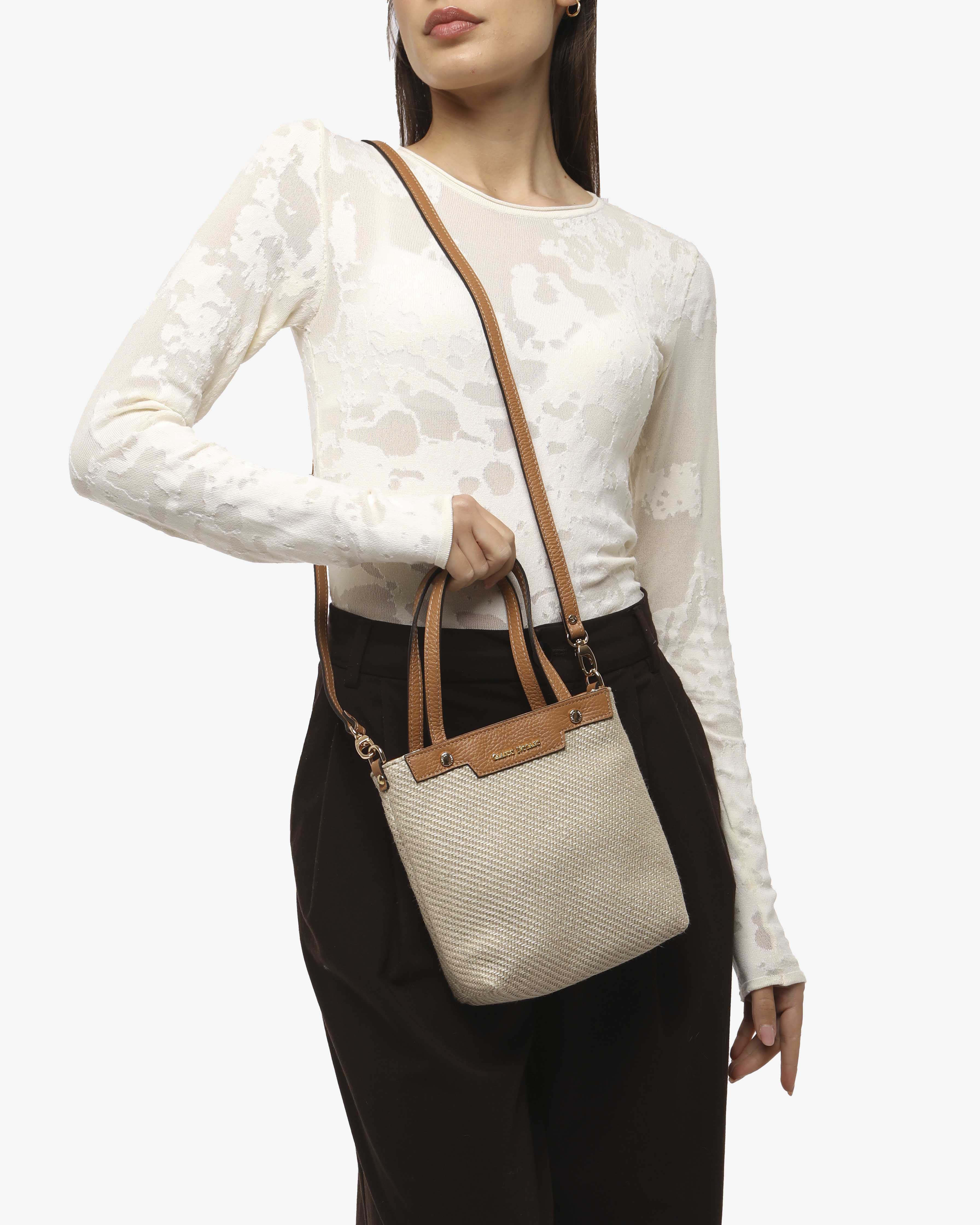 Monia "Canvas" - Gianni Notaro