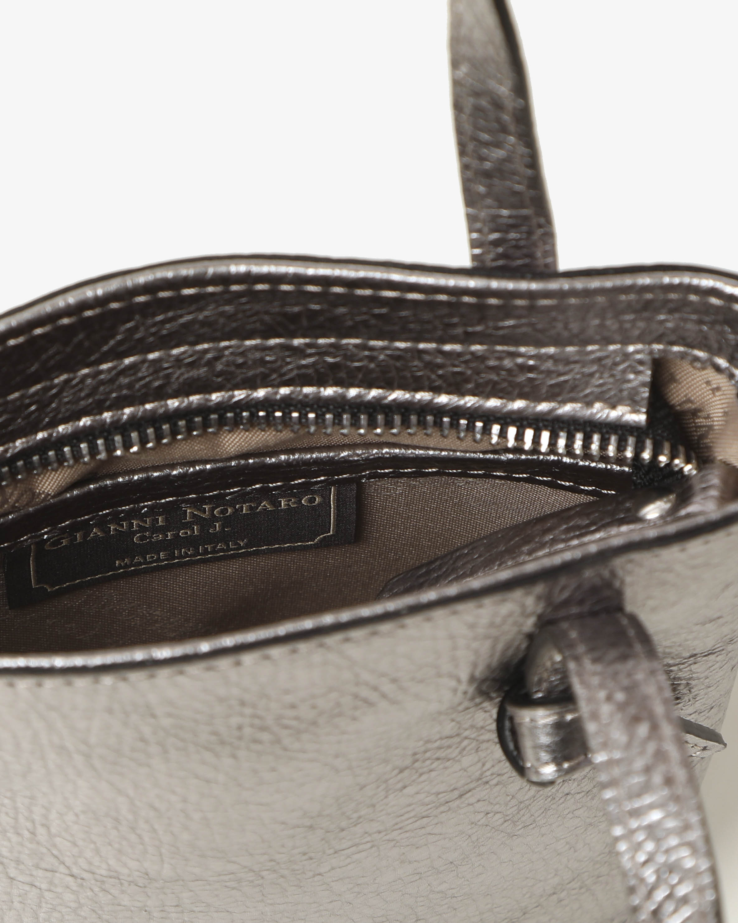 Monia  "Metal" - Gianni Notaro