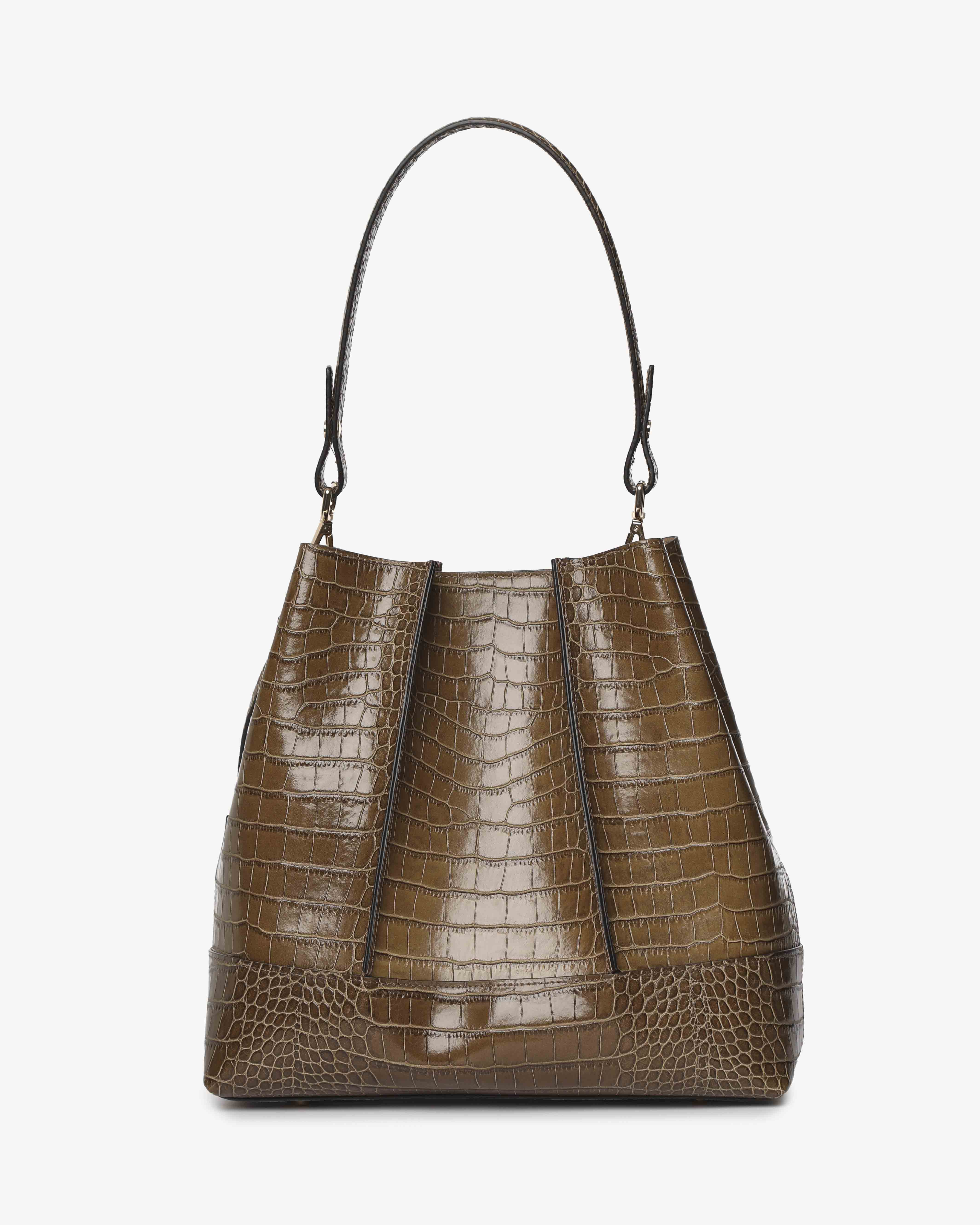 Amelie "Large" Cocco