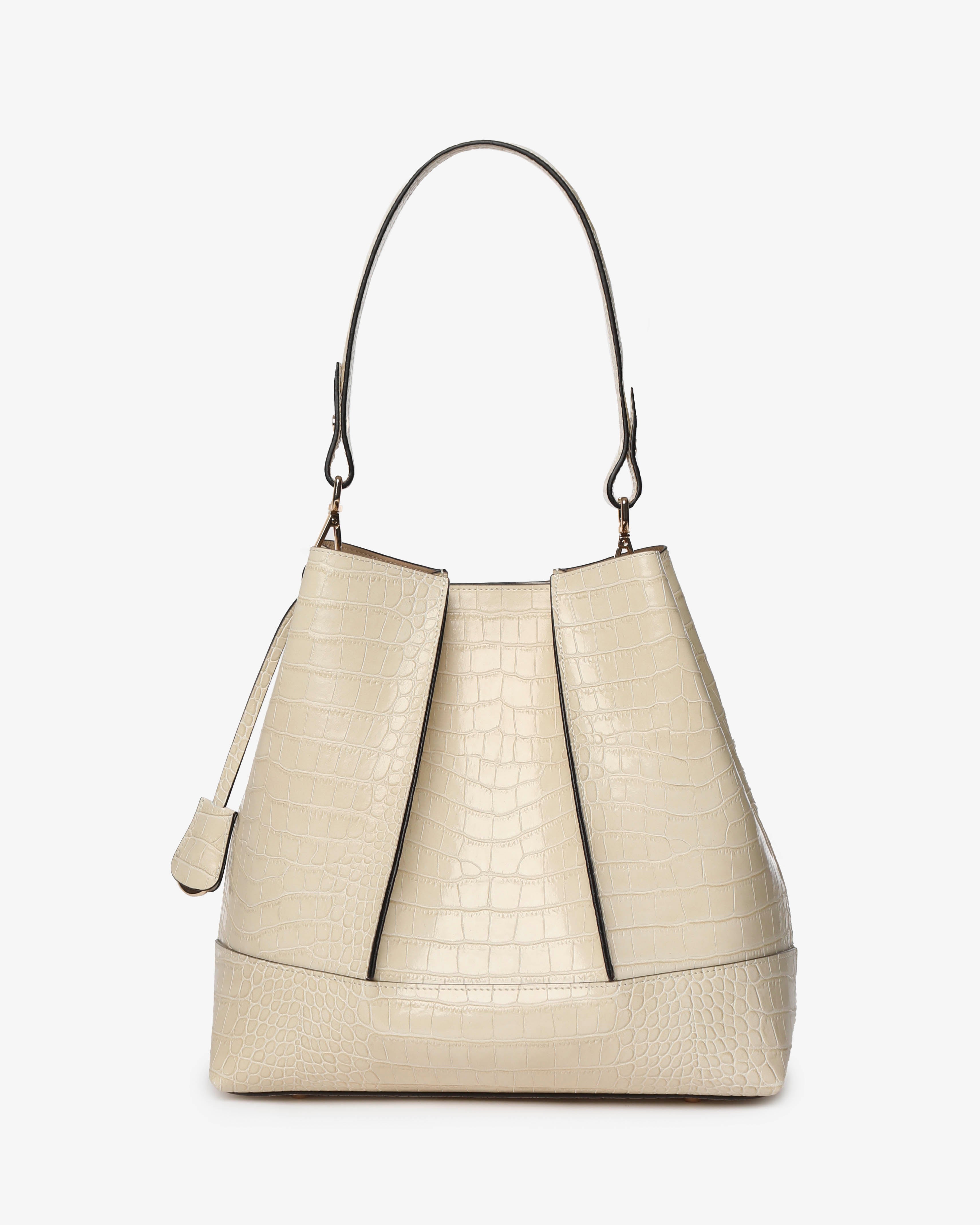 Amelie "Large" Cocco - Gianni Notaro